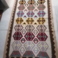 گلیم دستباف الیاف پشم درحدنوفروش فوری