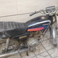 موتورسیکلت۱۲۵مدل۸۴
