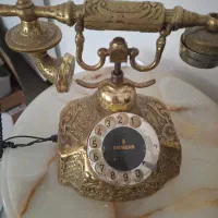 میز تلفن و تلفن برنز اصل|میز تلفن|کرمانشاه, |دیوار