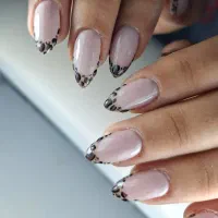 ارائه خدمات ناخن
