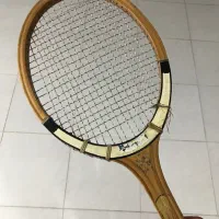 راکت تنیس قدیمی