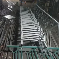 پله آهنی  تیرچه  آهن.