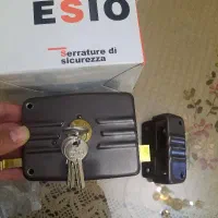 قفل در حیاطی نو