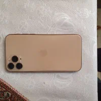 آیفون 11پرو رنگ گلد