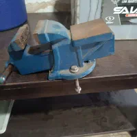گیره رومیزی و دستگاه سنگ رومیزی