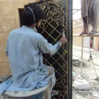 خدمات رنگ آمیزی درب حیاط و ساختمان|خدمات پیشه و مهارت|زاهدان, |دیوار