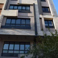 آپارتمان ۱۶۵ متری ۴ خواب تکواحد طبقه چهارم