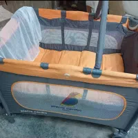 تخت پارک کودک پیر کاردین پاریس