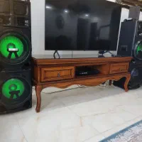 یک عدد میز تلویزیون واینه کنسول|میز تلویزیون|مشکیندشت, |دیوار