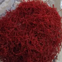 زعفران اصل خوشرنگ شرکتی نیست محصول خودمونه