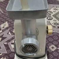 دوعددچرخ گوشت سالم فروشی تکی هم فروشی است|سایر لوازم برقی|تهران, جوادیه|دیوار