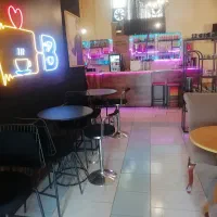 سالن دار خانوم