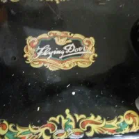 تخت دونفره و چرخ خیاطی