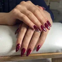 خدمات کاشت ناخن