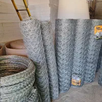 انواع تور فنس باغی(پایه سیمانی)|خدمات باغبانی و درختکاری|کرمانشاه, |دیوار