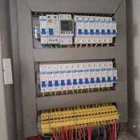 برق .برقکار حرفه ای صنعتی رفع اتصالی برق سینی کشی