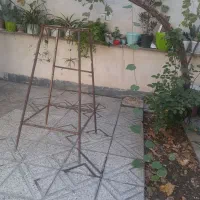 چهار پایه  سبک