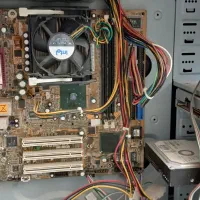 مانیتور و لیس|قطعات و لوازم جانبی رایانه|فولادشهر, مسکن مهر فولادشهر|دیوار