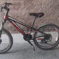دوچرخه ۲۶ نو ودست خودم بوده وخیلی آروم رفتم|دوچرخه، اسکیت، اسکوتر|میبد, |دیوار