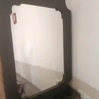 فروش آینه بزرک مشکی، قابش چوبه
