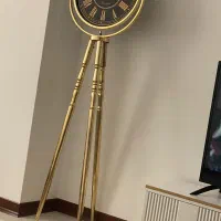 ساعت ایستاده