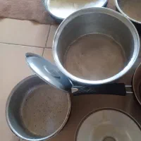 قابلمه و تابه با درهایش