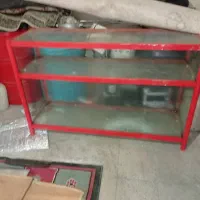 ویترین مغازه