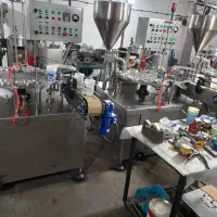 دستگاه پر‌کن لیوان تمام اتوماتیک