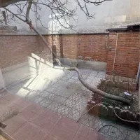 اجاره دربستی ۱۵۰ متر حیاط دار ۲ طبقه استاد معین