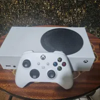 xbox series s به همراه fc25 هوم