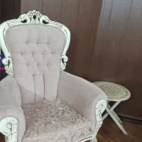 دو دست مبل یک دست سلطنتی یک دست راحتی فروش فوری|مبلمان خانگی و میز عسلی|مشهد, مشکینی (شهرک غرب)|دیوار