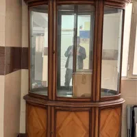 کمد دکوری سالم در حد نو بسیار با کیفیت