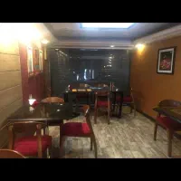 اجاره مغازه  *  35 متر   *  بر اصلی  *