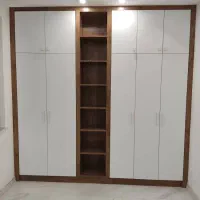 کابینت.کمد.پله میزبارمیزتی وی کورین چوب پلاست|خدمات پیشه و مهارت|رشت, اسماعیل آباد|دیوار