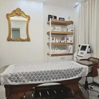 اجاره تخت به لاین پدیکور خشک در کلینیلک فشیال|آرایشگاه و سالن‌های زیبایی|قم, انسجام|دیوار