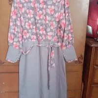 یک سرافون در حد نوع|لباس|اقبالیه, |دیوار