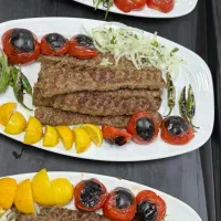 خواهان آشپز در رستوران