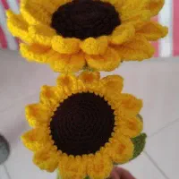 از شاخه‌ای ۱۵۰ شروع میشه تا ۳۵۰ تومن