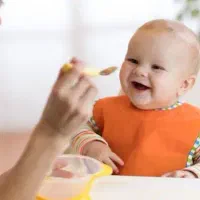 نیازمند پرستار کودک مزایایی بالا