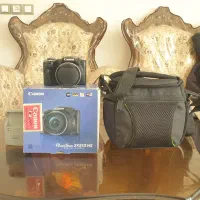 دوربین عکاسی کانن در حد نو