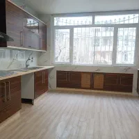 آپارتمان200متر-قباپاسداران-موقعیت-دنج-طبقه-اول