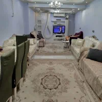 مرکز شهر دو خوابه با دو پارکینگ و کلیه امکانات