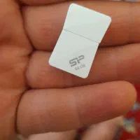 فلش ۶۴گیگ نونو