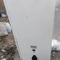 ابگرمگن یخچالی منبع بزرگ در حد اک|آبگرمکن، پکیج، شوفاژ|گلبهار, شهر جدید گلبهار|دیوار