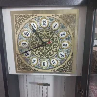 ساعت پاندول دار بزرگ‌