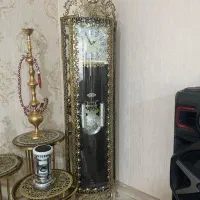 ساعت ایستاده وگلدان برنجی