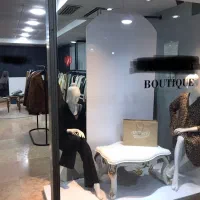 فروش دکور کامل بوتیک فوری|فروشگاه و مغازه|آمل, |دیوار