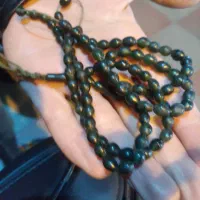 تسبی شاه مقصود|کلکسیون اشیاء عتیقه|قرچک, زیبا شهر|دیوار