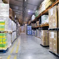 جذب نیروی کار آقا در انبار موادغذایی