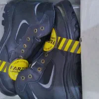 کفش ایمنی سایز 43 برند فرزین